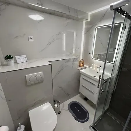 아파트 Peaceful & Sunny *