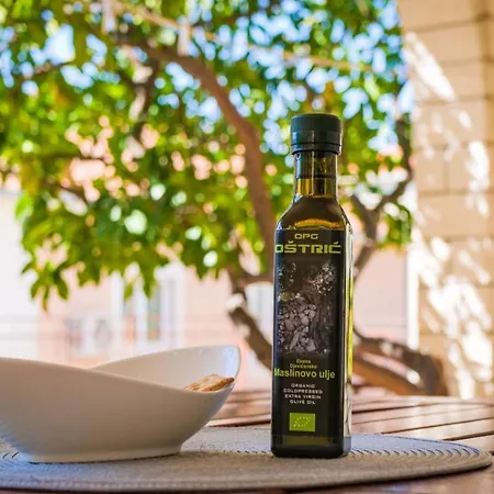 Peaceful & Sunny 아파트