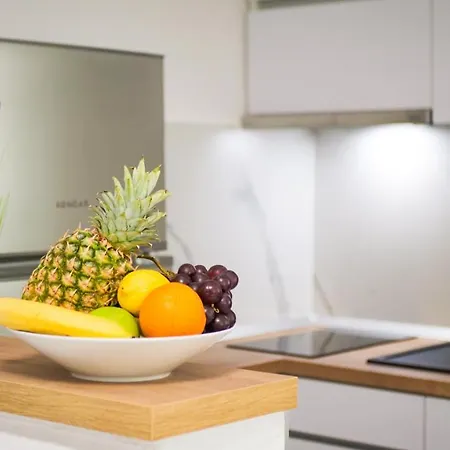 Peaceful & Sunny 特罗吉尔